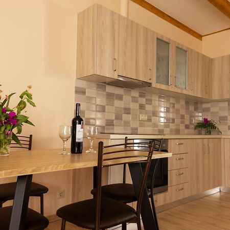 Spyran Apartment Marandokhórion Bagian luar foto