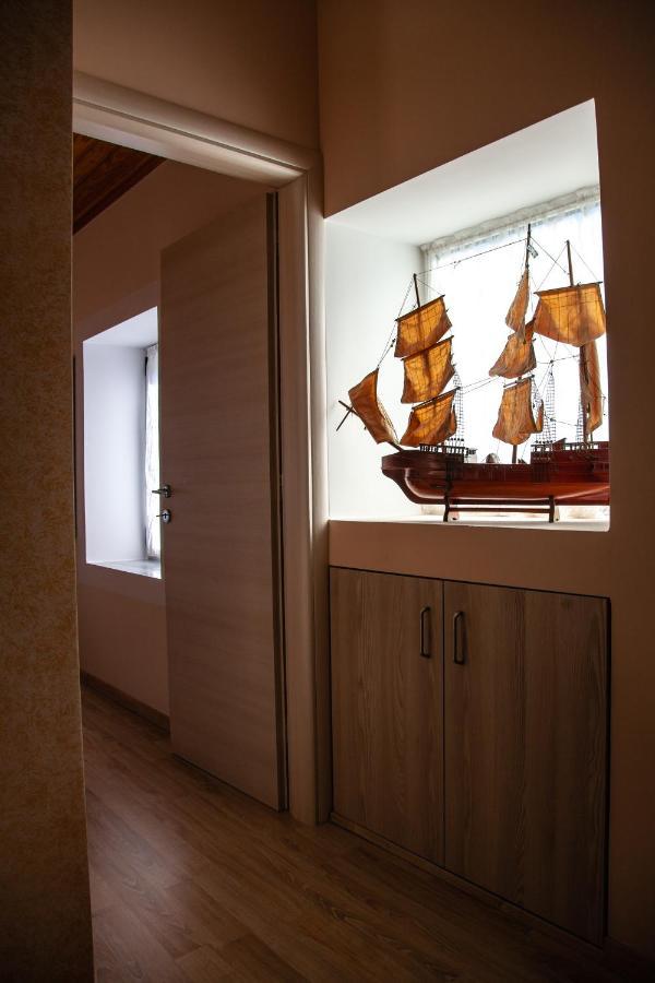 Spyran Apartment Marandokhórion Bagian luar foto